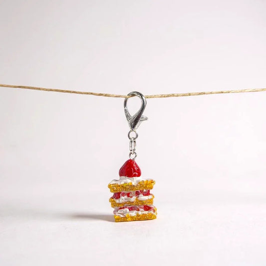 CAKE CRUSH Charm - Glam & Gallop