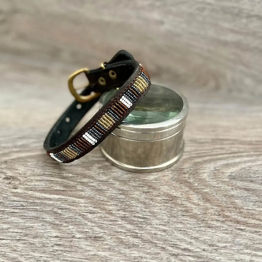 Hundehalsband Maasai aus Leder mit Perlen - Größe XS - Glam & Gallop